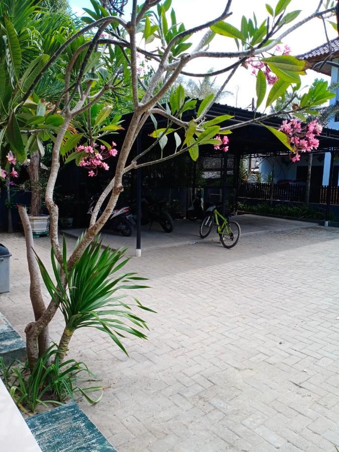 Friends Beach Hotel Kuta  Eksteriør bilde