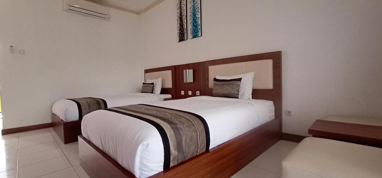 Friends Beach Hotel Kuta  Eksteriør bilde