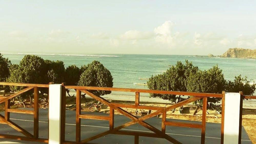 Friends Beach Hotel Kuta  Eksteriør bilde