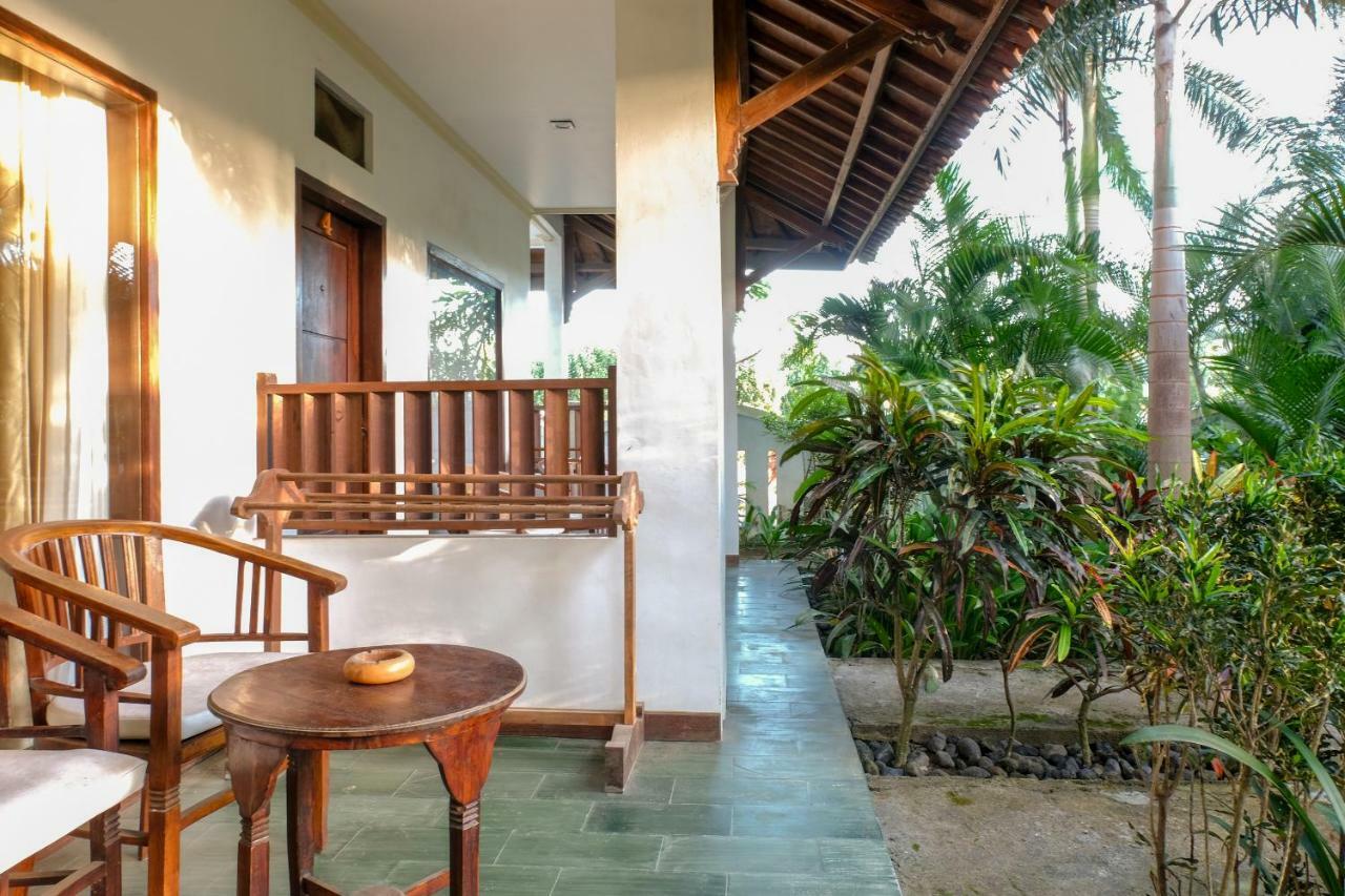 Friends Beach Hotel Kuta  Eksteriør bilde