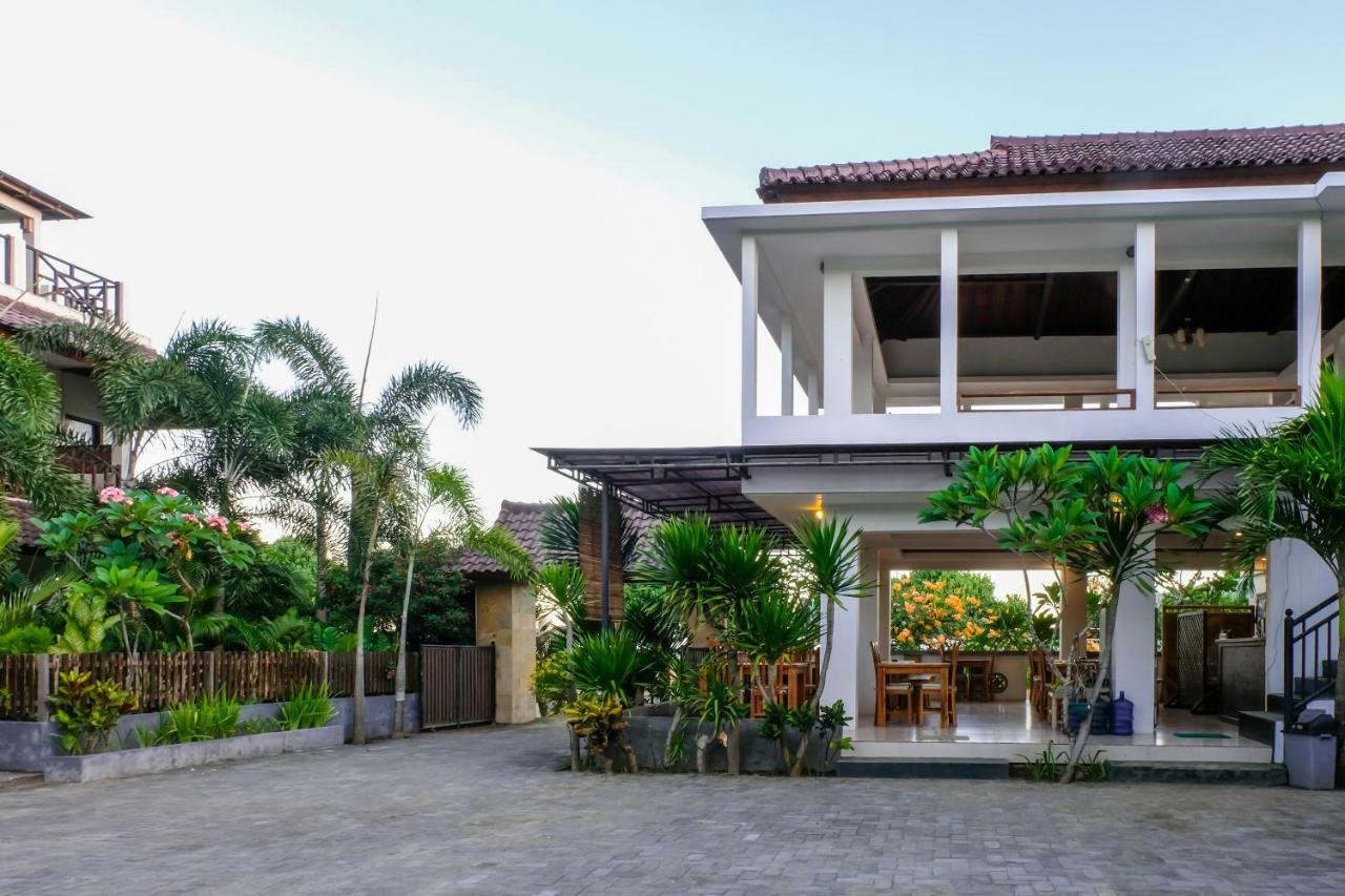 Friends Beach Hotel Kuta  Eksteriør bilde