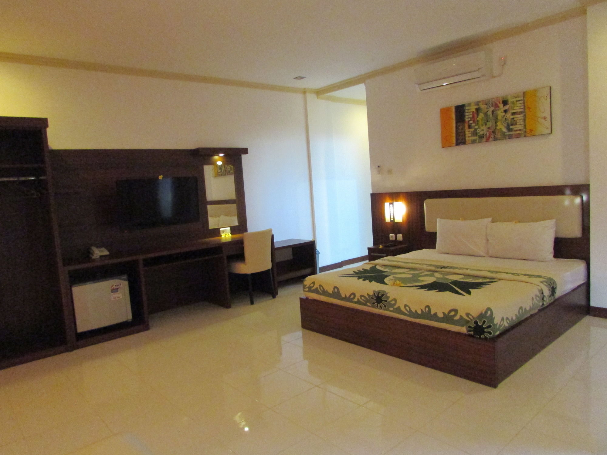 Friends Beach Hotel Kuta  Eksteriør bilde